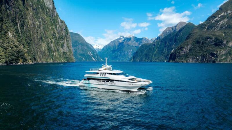 Milford Sound: Waterfalls, Wildlife, and Rainforest Cruise - Duration and Pacing