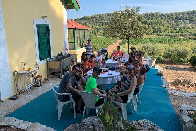 Military and Island tours - The Experience from the Traveler’s Perspective