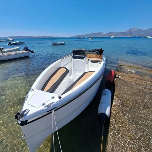 Milos: Rent a boat with or without Skipper - Duration and Flexibility