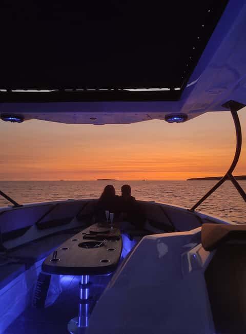 Milos: Small Group Yacht TourKleftiko Sarakiniko Poliegos - Who Is This Tour Best For?