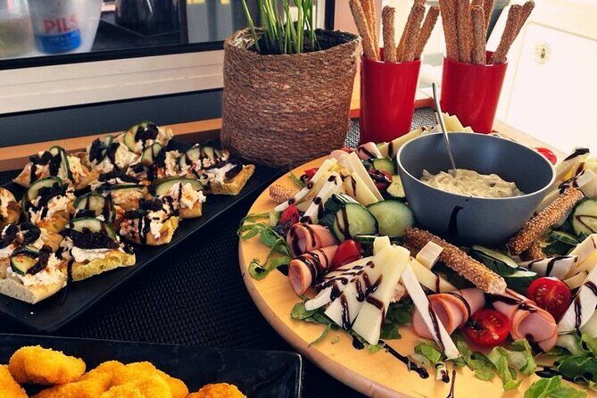 Milos Sunset Catamaran Cruise to Kleftiko Bay with Meal & Drinks - What Travelers Are Saying