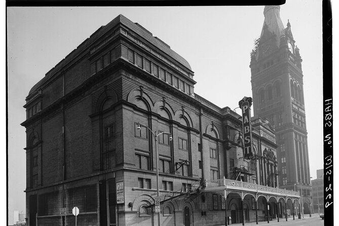Milwaukee Downtown Ghost Tour - The Shadow of City Hall - Frequently Asked Questions