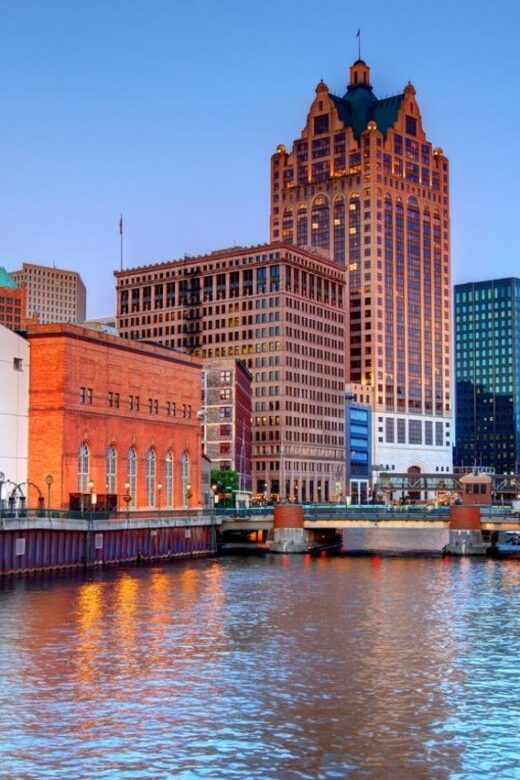 Milwaukee Marvels: A 2-Hour Private Tour - The Experience: Pros and Cons