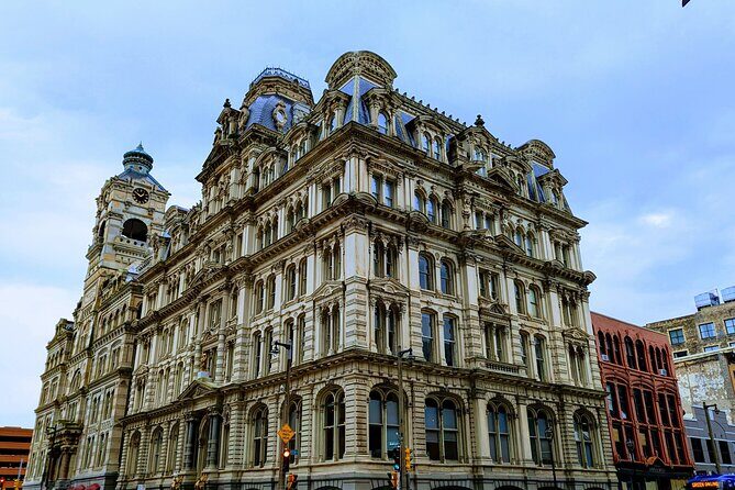 Milwaukee Scavenger Hunt Walking Tour and Game - Practical Details and Tips