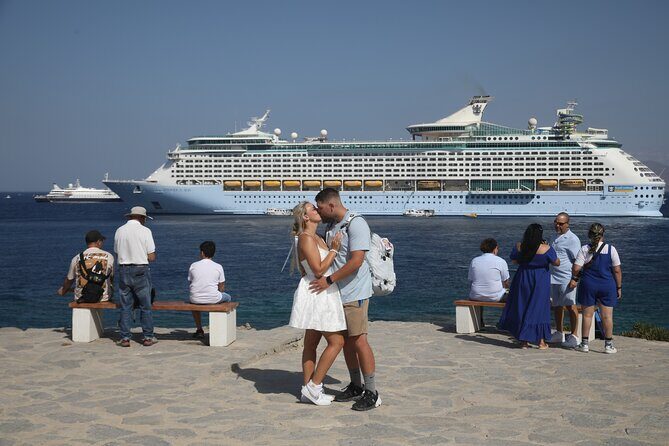 Mini 30minute Photo Shoot at Wind Mills in Mykonos - Price and Value