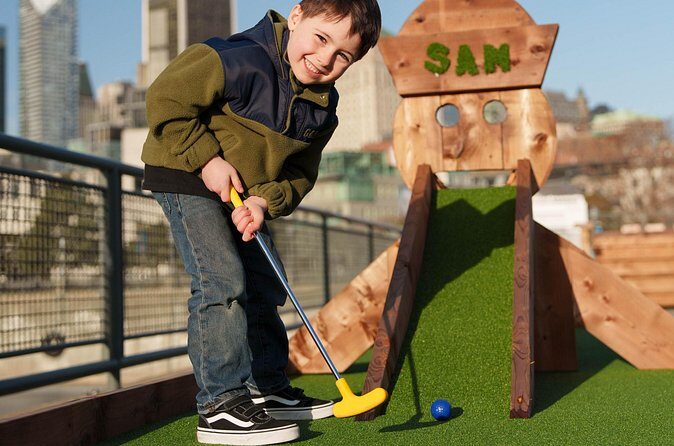 Mini Outdoor Golf in Montreal - Who Should Consider This Tour?