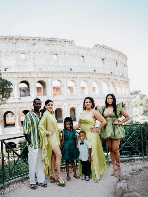 Mini Photo-session at Colosseum with Photographer - What Makes This Experience Stand Out?