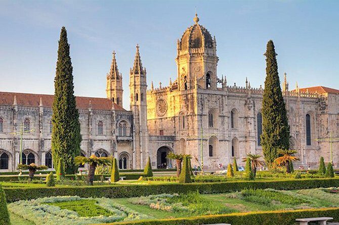Mini Tour LISBOA (half day) - The Guide and Overall Service