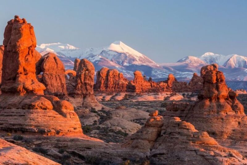 Moab: Arches National Park: Sunset & Night Photography - How the Tour Feels in Practice