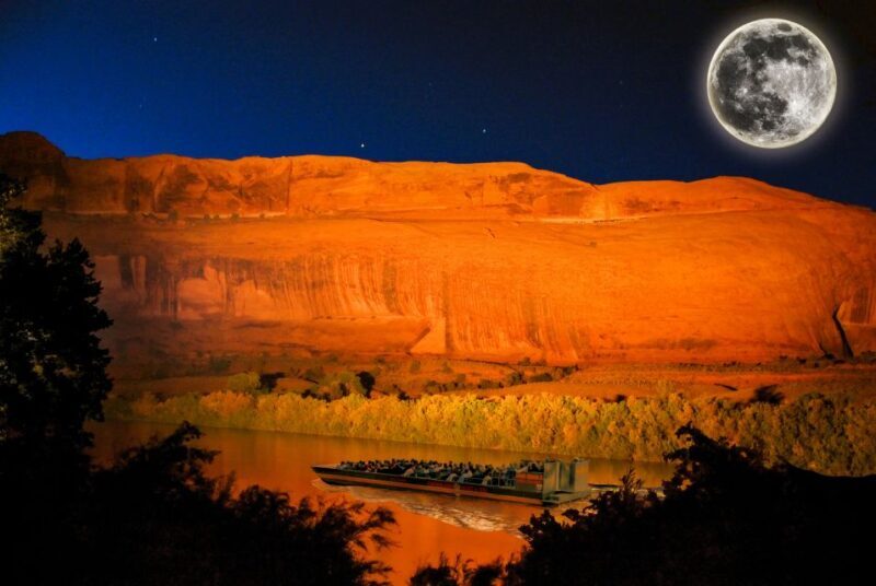 Moab: Colorado River Dinner Cruise with Music and Light Show - An In-Depth Look at the Experience