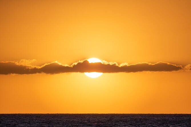 Moanas Luxury semi-private Sunset Cruise on Nalu - FAQ