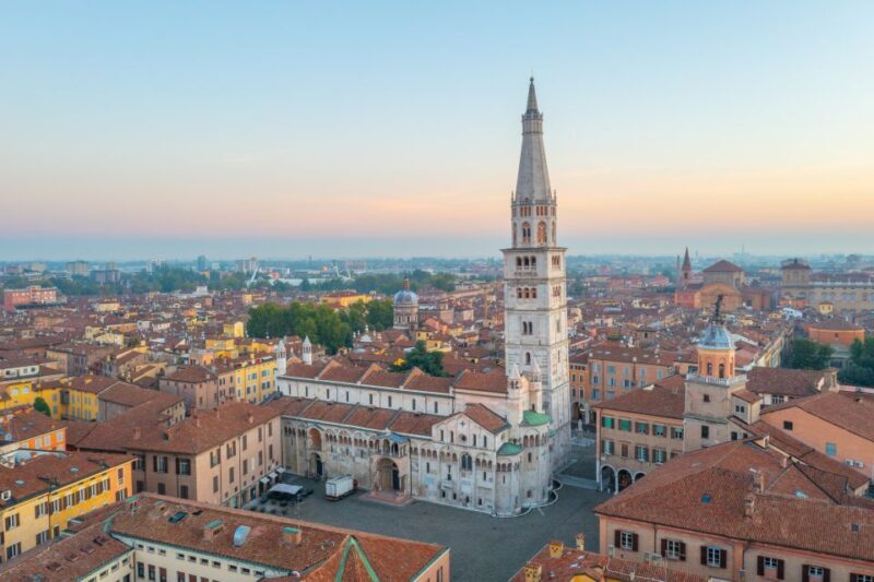 Modena City Walking Tour - Exploring Modena in a Nutshell