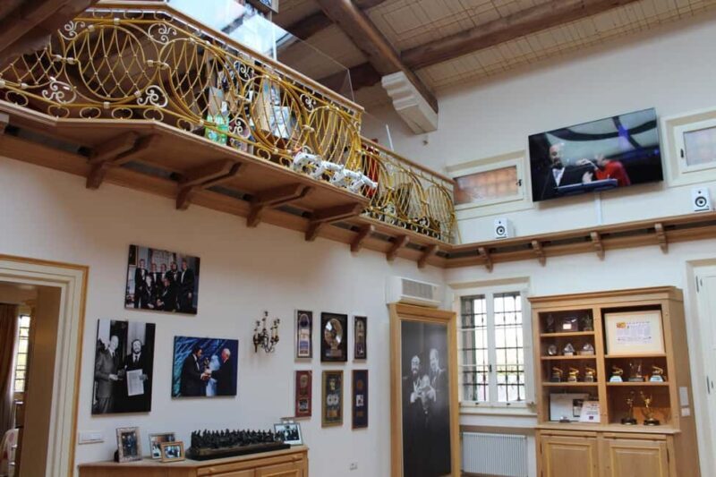 Modena: Discover Ferrari Museum & Pavarotti land - FAQ