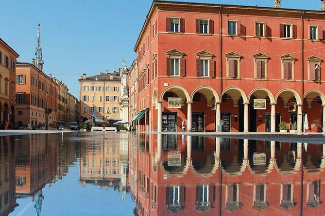 Modena Walking Tour with Audio and Written Guide by a Local - Who Should Consider This Tour?