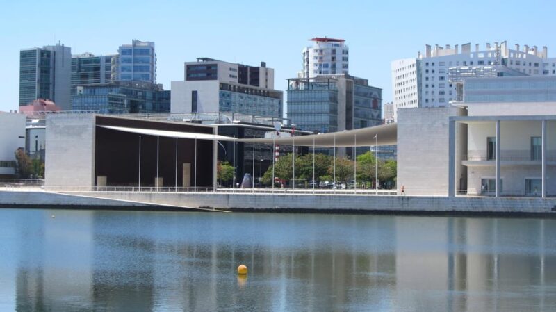 Modern Lisbon aboard an electric Tuk Tuk - Modern Lisbon aboard an electric Tuk Tuk — A Practical Guide