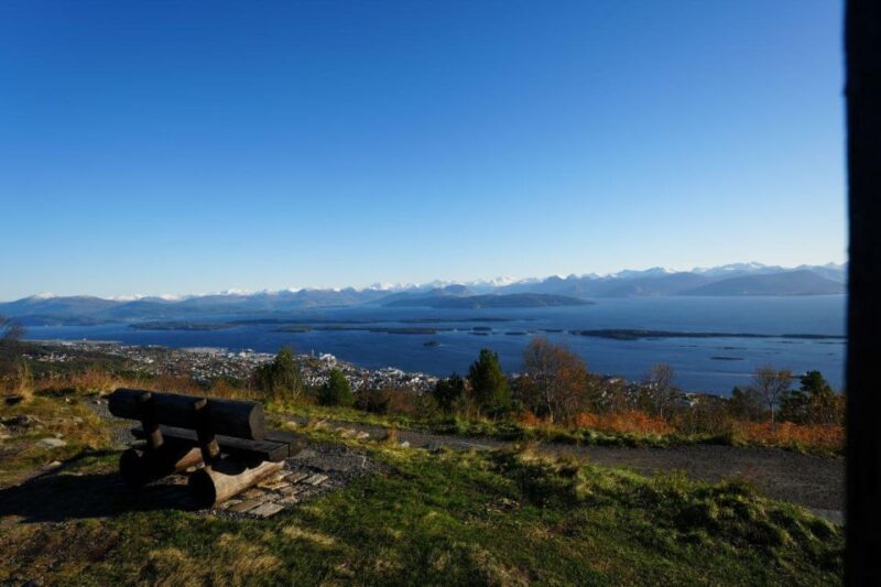 Molde: Atlantic Ocean Road & Varden Audio Guide Bus Tour - Key Points