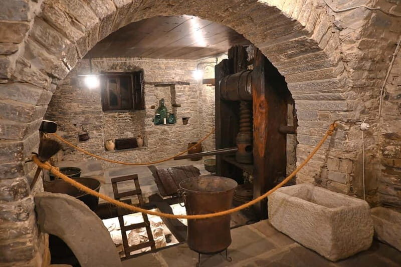 Molise Poggio Sannita (Is): tour of Palazzo Iacovone Birthplace de Horatiis house. - How to Make the Most of Your Visit