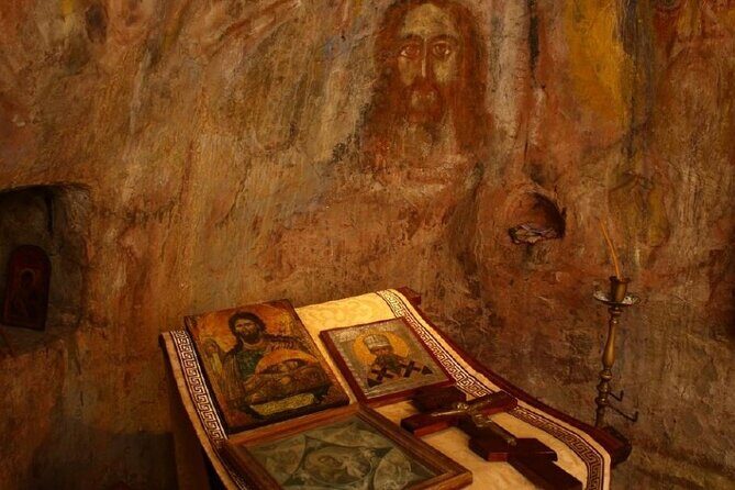 Monastery tour MONESTERY CETINJE DAJBABE AND OSTROG - FAQ