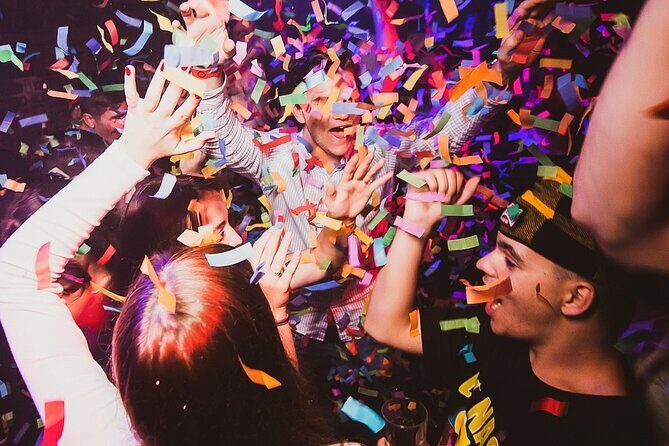 MONDAYS LIKE FRIDAYS - GIRLS 3 FREE DRINKS | Admission Ticket - Introducing the "Mondays Like Fridays" Tour in Prague