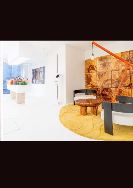 Monmarte Walking tour & French Perfumery Experience - What the Tour Actually Offers: A Closer Look