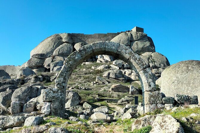 Monsanto (TV's Dragonstone GoT) Full Day Private Tour from Lisbon - The Overall Experience: What Works Well