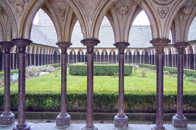 Mont Saint Michel Day Trip from Paris with English Speaking Guide - FAQ