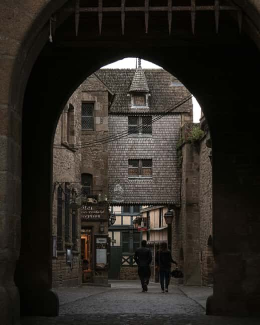 Mont Saint-Michel: Guided tour of the village and optional abbey entrance - FAQ
