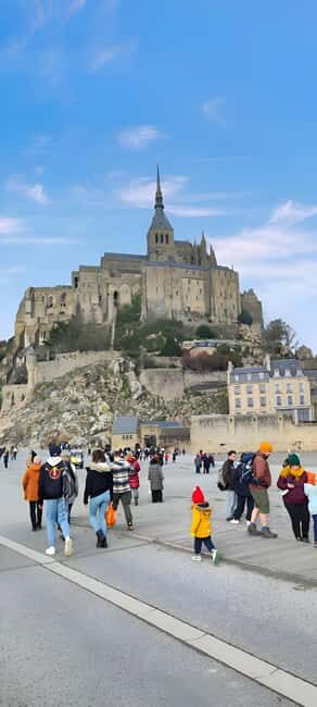 Mont-Saint-Michel: Private Guided Tour with Tasting from Paris - Key Points