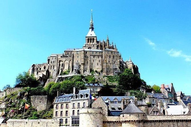 Mont St Michel Full Day Tour with a National Guide from Bayeux - Beyond the Highlights: Why This Tour Stands Out