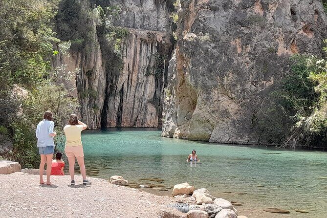 Montanejos: Do an Epic Hike and Swim in Thermal Waters - Key Points