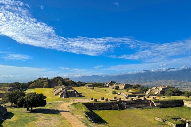 Monte Alban and craft villages private tour - Key Points