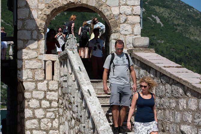 Montenegro: Bay of Kotor Day Trip from Dubrovnik English -Español - FAQ