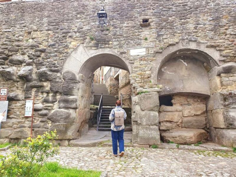 Montepulciano, Montalcino, Cortona - Small Group Day Trip - FAQs