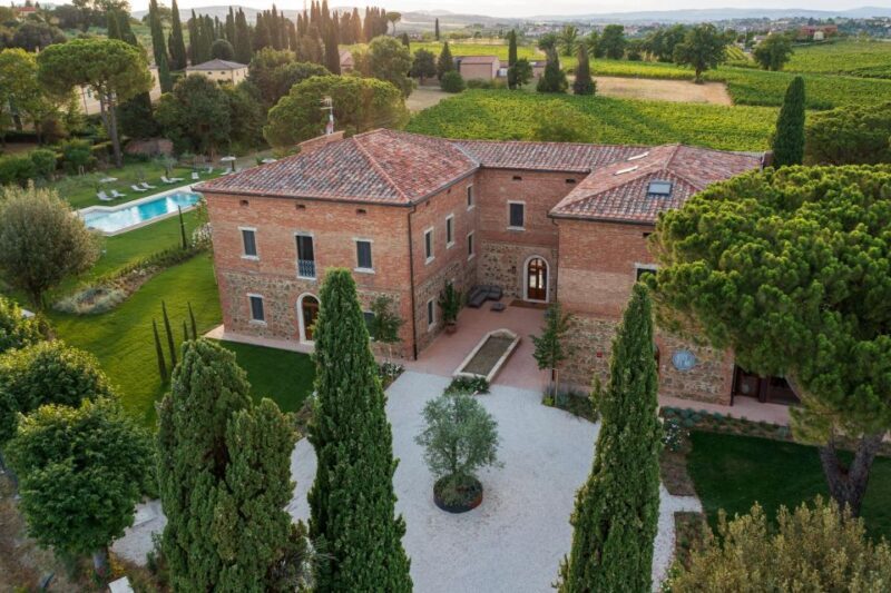 Montepulciano: Wine Tasting with typical Tuscan Cold Cuts - The Downsides to Consider