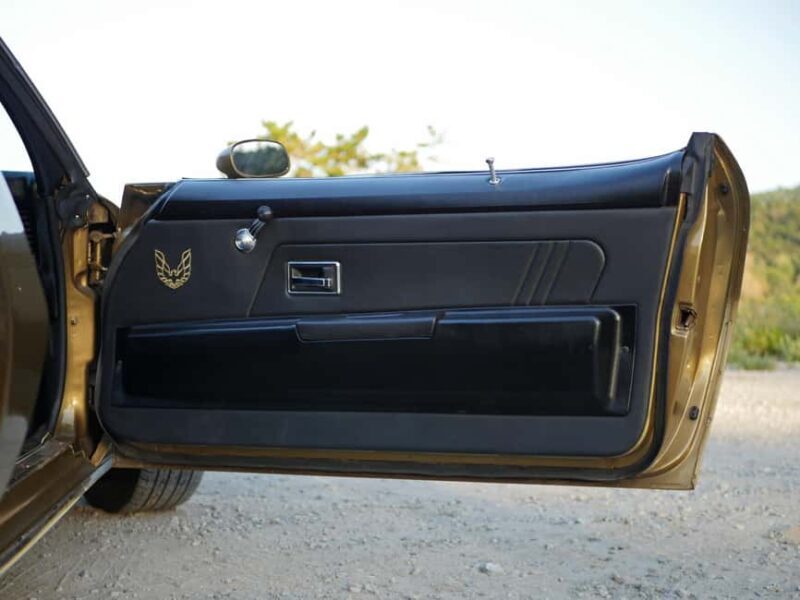 Monterey & Big Sur: 1970 Pontiac Firebird Formula 400 Rental - The Practical Side