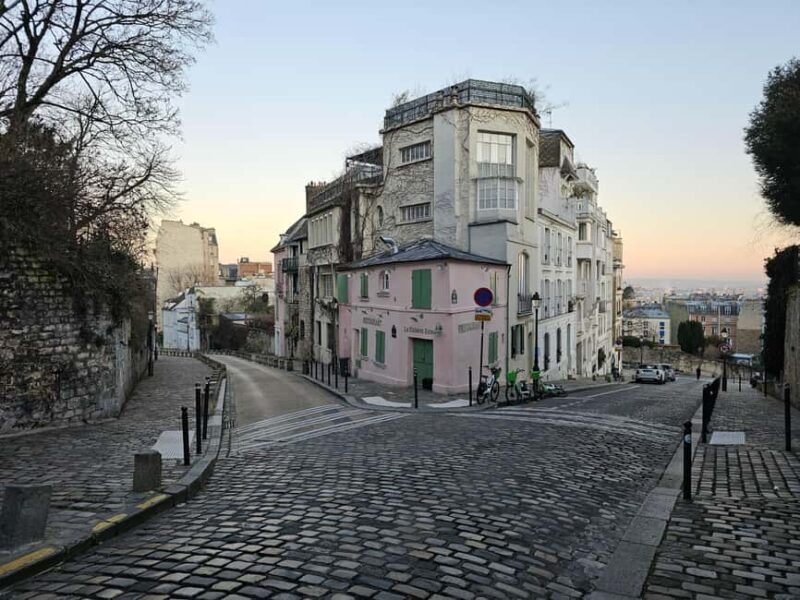 Montmartre Before the Crowds: Walk Tour & Breakfast - Who Will Love This?
