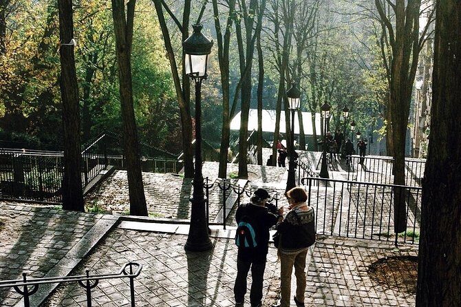 Montmartre District and Sacre Coeur - Exclusive Guided Walking Tour - What’s the Experience Really Like?