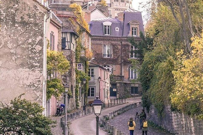Montmartre Guided Tour with Sacré Cur Church & City Views - What to Expect from the Tour