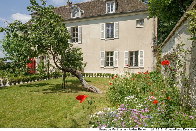 Montmartre Marvels Small-Group Tour with Renoir Gardens Entrance - Who Should Consider This Tour?