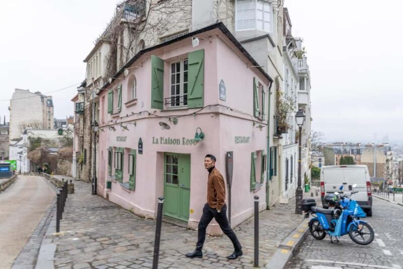 Montmartre Sacre Coeur area photoshoot by Paris photographer - Who Should Consider This Experience