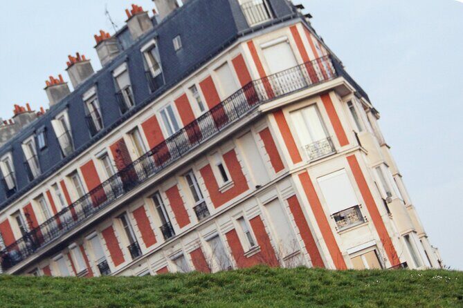 Montmartre Scavenger Hunt and Highlights Self-Guided Tour - How the Tour Works in Practice