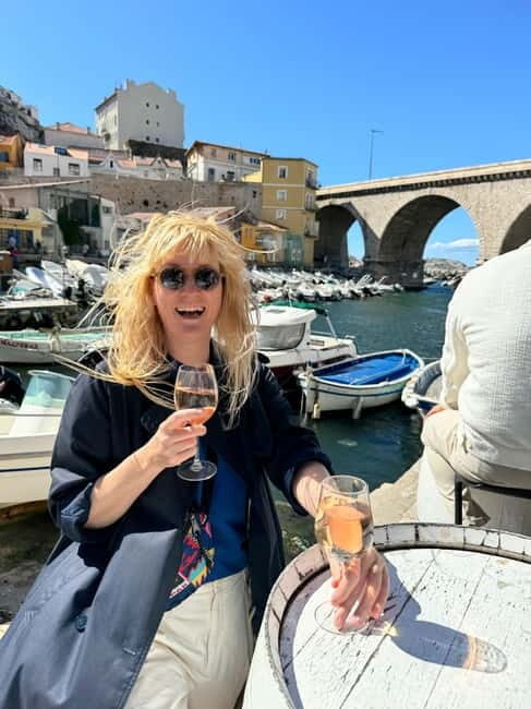 Montmartre. The artist village+its unique charm. My hood. - Accessibility and Practical Tips