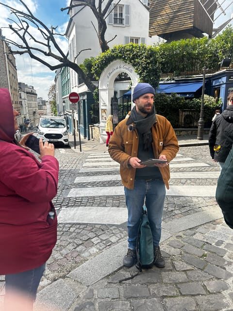 Montmartre Walking Tour: A Journey Through Art and History - What Makes This Tour Stand Out