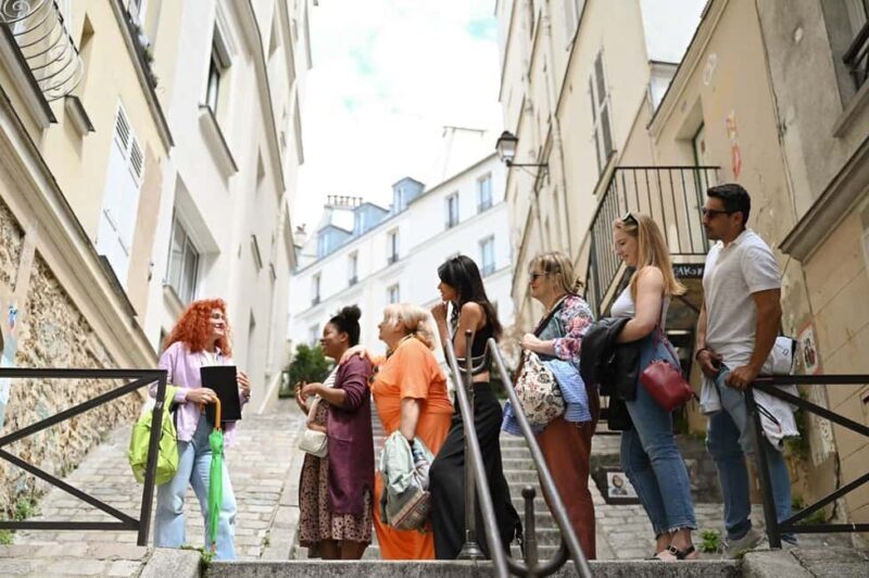 Montmartre Walking Tour with Secret Tales, Views & Croissant - Key Points