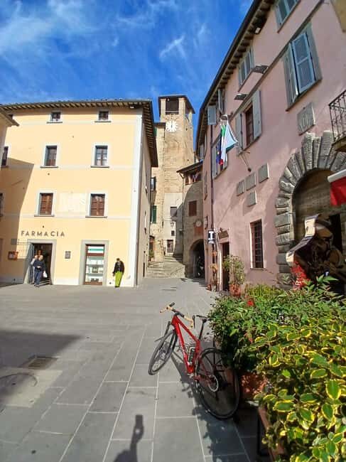 Montone: e-bike tour of the medieval village and visit to a winery - Final Thoughts: Who Is This Tour Best For?