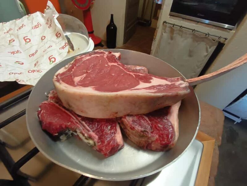 Montone: Medieval Dinner in Cardaneto Castle - A Romantic Journey Back in Time