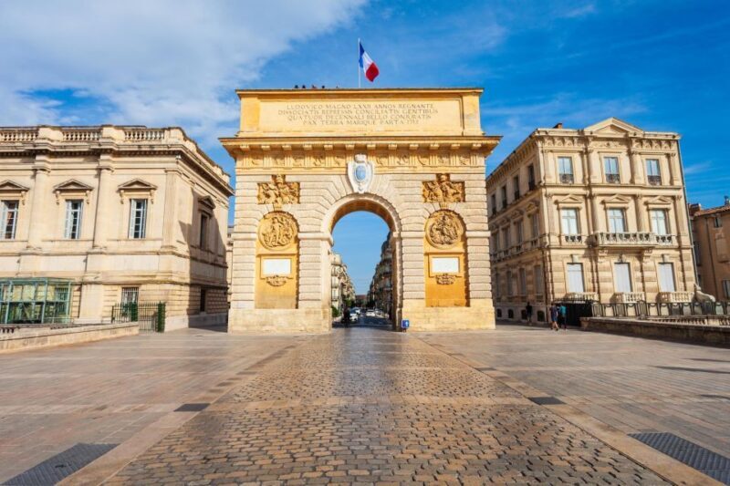 Montpellier: Express Walk with a Local in 60 minutes - Key Points