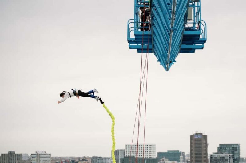 Montreal Bungee: The highest bungee jump in Canada - The Location: Old Montreal’s Convoyers Tower