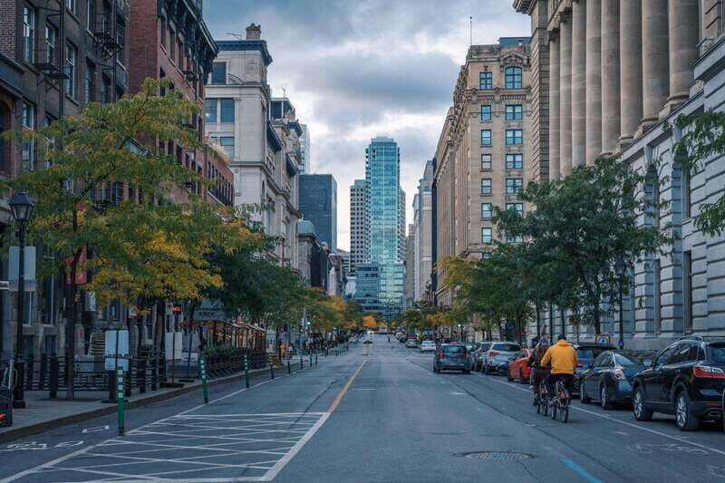 Montreal: Jewish Sites Mile End Private Guided Walking Tour - A Closer Look at the Tour Experience