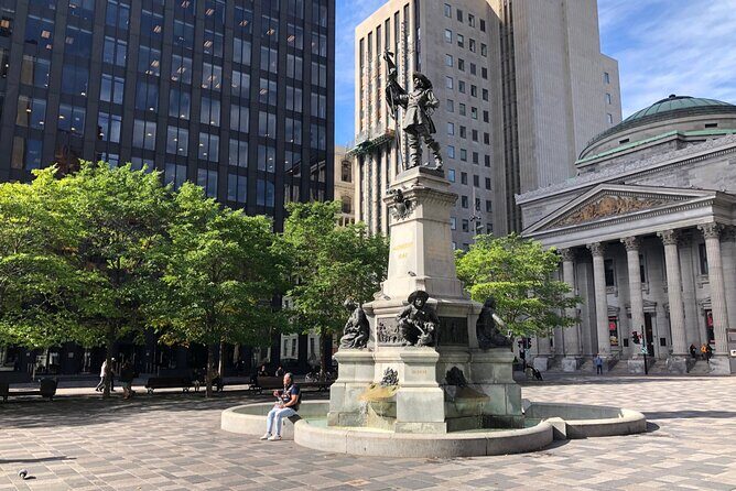 Montréal Scavenger Hunt and City Highlights Walking Tour - The Itinerary in Detail